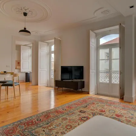 Tracey & Neill's Place In Principe Real Lisbon