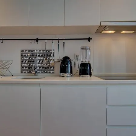 Tracey & Neill's Place In Principe Real Apartment *
