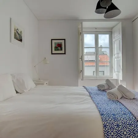 Apartment Tracey & Neill's Place In Principe Real Lisbon