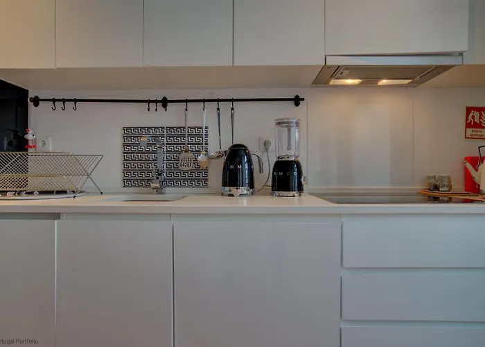 Apartment Tracey & Neill's Place In Principe Real Lisbon