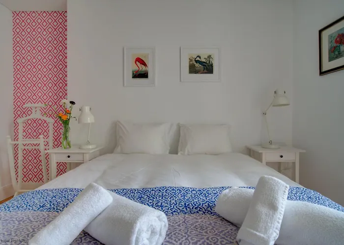 Tracey & Neill's Place In Principe Real Lisbon