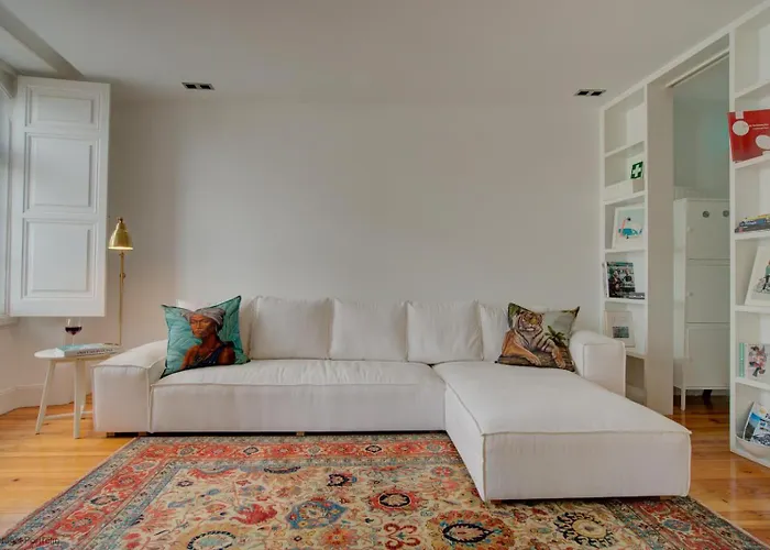 Tracey & Neill's Place In Principe Real