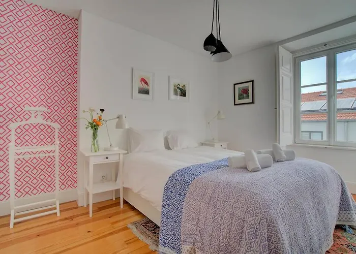 Tracey & Neill's Place In Principe Real * Lisbon