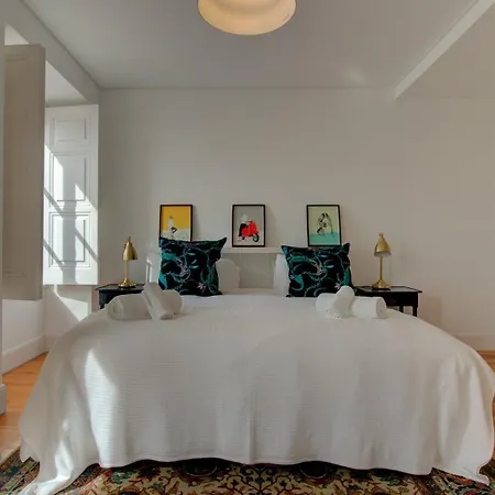 아파트 Tracey & Neill's Place In Principe Real *