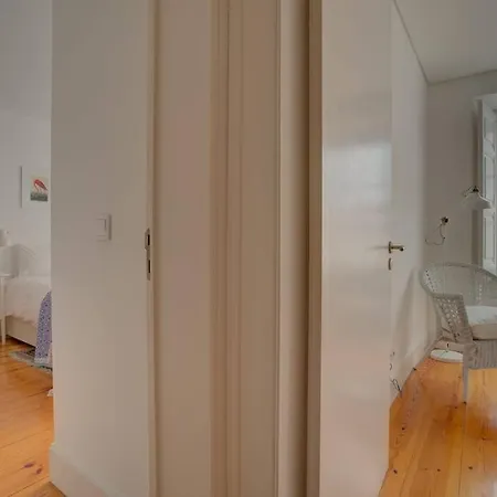 Tracey & Neill's Place In Principe Real